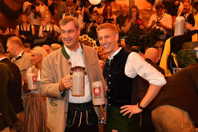 Markus Söder und Dominik Krause (Oberbürgermeister München) Bier Wiesn Eröffnung 2026 Theresienwiese Schottenhammel Festzelt Oktoberfest München 19. Sept. 2026