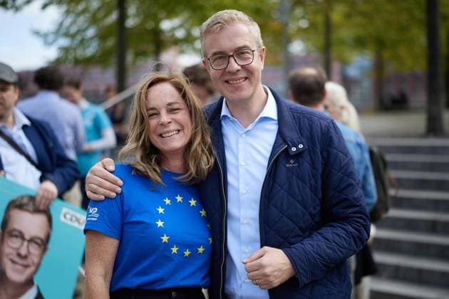 Wahlkampfabschluss der CDU mit Stefan Evers ** NUR FÜR REDAKTIONELLE ZWECKE ** EDITORIAL USE ONLY **<p>Hildegard Bentele (CDU), Europaabgeordnete, und Stefan Evers (CDU), Spitzenkandidat und Finanzsenator, beim Wahlkampfabschluss ihrer Partei in Tempelhof. Morgen wird ein neues Abgeordnetenhaus gewählt. Deutschland Berlin Berlin Copyright: JörgxCarstensen