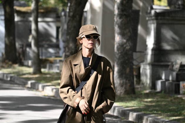 Catherine Ringer Funeral at Montmartre Cemetery - Paris Marina Foys arriving at the funeral of Catherine Ringer, legendary French artist and singer of rock duo Les Rita Mitsouko, at Montmartre cemetery in Paris, France on September 19, 2026. Author, composer and performer over 40 years of artistic commitment, Catherine Ringer died of an aggressive cancer on September 14. Photo by Florian Poitout ABACAPRESS.COM Paris France  Copyright: xPoitoutxFlorian ABACAx