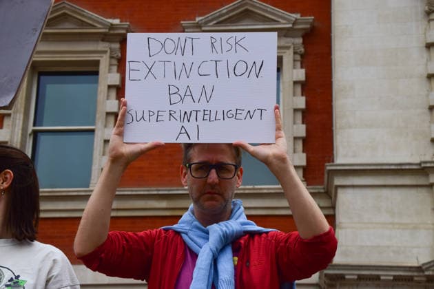 September 19, 2026, London, England, United Kingdom: Protesters gather outside the Department for Business, Innovation, Science and Trade against Big Tech control of AI and demanding that the government listens to the public, amid warnings that AI could lead to human extinction. The protest was organised by the activist group Pull The Plug. London United Kingdom - ZUMAv130 20260919_zip_v130_027 Copyright: xVukxValcicx