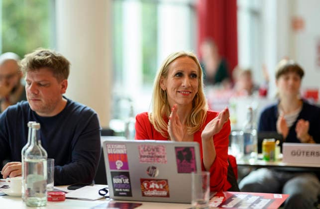 (l-r) Sebastian Merkens (Landesgeschäftsführer und Spitzenkandidat) mit Alexandra Mehdi (Spitzenkandidatin Landtagswahl NRW 2027), am 19.09.2026 Die Linke NRW Landesparteitag, vom 19.09. - 20.09.2026 in Mülheim an der Ruhr Deutschland. Stadthalle