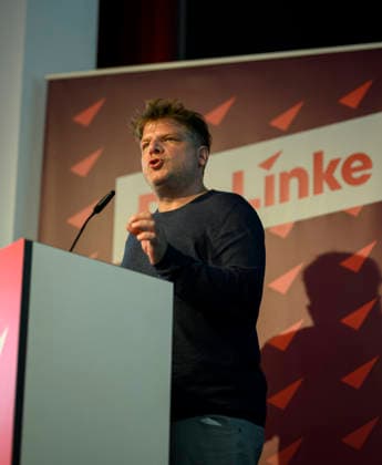 Sebastian Merkens (Landesgeschäftsführer und Spitzenkandidat Landtagswahl NRW 2027) bei der Generaldebatte, am 19.09.2026 Die Linke NRW Landesparteitag, vom 19.09. - 20.09.2026 in Mülheim an der Ruhr Deutschland. Stadthalle