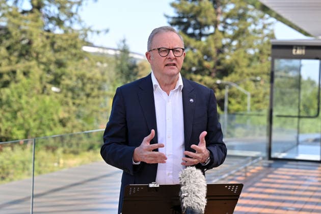 ANTHONY ALBANESE UNITED STATES VISIT, Australia™s Prime Minister Anthony Albanese speaks to journalists at a press conference at Apple Park in Cupertino, California in United States, Saturday, September 19, 2026. ( NO ARCHIVING Cupertino California United States of America SAN JOSE  Copyright: xMICKxTSIKASx 20260920189554061418