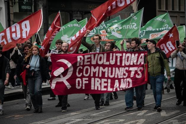 September 19, 2026, Dublin, Ireland: DUBLIN, IRELAND, SEPTEMBER 19, 2026: Protesters march from the Garden of Remembrance to Leinster House in Dublin during a demonstration calling for government action on Irelandâ€⠢s housing and cost-of-living pressures ahead of Budget 2027. Trade unions, political groups and community organizations joined the protest, calling for measures addressing housing costs, wages, energy prices and other household expenses. Dublin Ireland - ZUMAq101 20260919_zna_q101_188 Copyright: xNadiaxCaimix