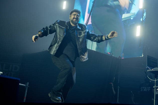 Antonio Orozco Concert at the Movistar Arena Singer Antonio Orozco during a performance at the Movistar Arena on September 19, 2026, in Madrid, Spain. Orozco is presenting this concert as part of The Tour of a Lifetime, a tour that combines his greatest hits with new songs from his latest album, ‘De tiempo y oro’ SEPTEMBER 19, 2026 OROZCO CONCERT MUSIC MUSICIAN TOUR Madrid Madrid, Spain  Copyright: xRicardoxRubiox 7786997