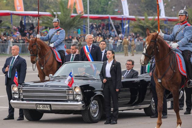 Santiago, September 19, 2026 The President of the Republic, Jose Antonio Kast, alongside the Minister of National Defense, Fernando Barros, presides over the 2026 Grand Military Parade in honor of the Glories of the Chilean Army. Luis Quinteros Aton Chile, Santiago, Chile. Aton 1192619  Copyright: LUISxQUINTEROS ATONxCHILE