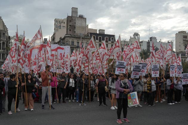 Thousands of demonstrators march in Buenos Aires to protest public policies BUENOS AIRES, ARGENTINA - SEPTEMBER 19: Thousands of demonstrators march through the main avenues during the March of Anger (Marcha de la Bronca) to protest against the public policies of President Javier Milei, in Buenos Aires, Argentina on September 19, 2026. The massive mobilization took over the streets of the national capital as citizens expressed their deep discontent with the current administration s economic and social measures. Luciano Gonzalez Anadolu Buenos Aires Argentina. Editorial use only. Please get in touch for any other usage.  Copyright: x2026xAnadoluxLucianoxGonzalezx