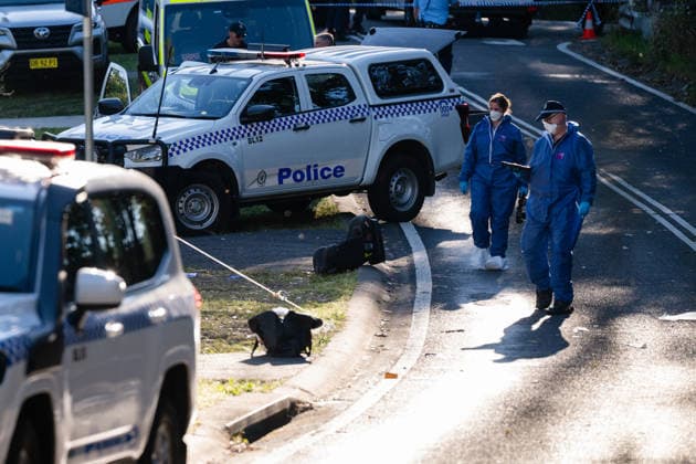 FATAL STABBING BLUE MOUNTAINS, Police and emergency services attended the scene of a stabbing at Valley Heights, Blue Mountains, west of Sydney, Sunday, September 20, 2026. One child has died and two other children and a woman are in a critical condition after a stabbing in the Blue Mountains. ( NO ARCHIVING SYDNEY NSW Australia  Copyright: xSarahxWilsonx 20260920169454569045