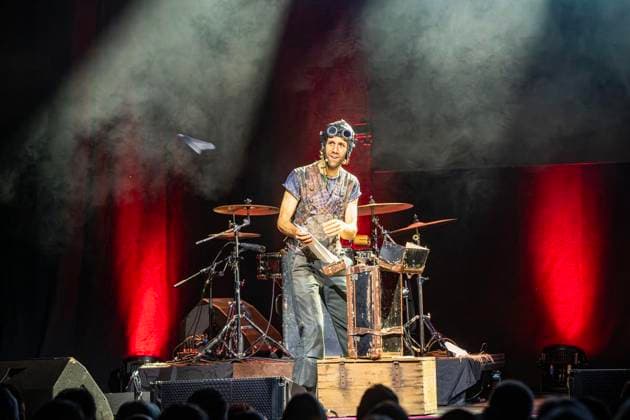 50 Jahre Comedy Arts, Gala in der Enni-Eventhalle ** NUR FÜR REDAKTIONELLE ZWECKE ** EDITORIAL USE ONLY **<p>Interpreten und Zuschauer befinden sich am 19.9.2026 der Enni-Eventhallein Moers und das Duo Felice &amp; Cortes steht auf der Bühne. Zum Jubiläum wird eine große Gala aufgeführt. Foto : Arnulf Stoffel Funke Foto Services < p> Buntes Deutschland NRW Moers Copyright: ArnulfxStoffel