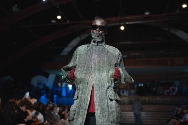 Yuhan Ao Spring Summer 2027 at London Fashion Week A model walks the runway at the Yuhan Ao Spring Summer 2027 show during London Fashion Week, London, UK, 19 September 2026., Credit:Lounis Tiar Avalon United Kingtom, London  Copyright: xLounisxTiarx xAvalonx 1136545373