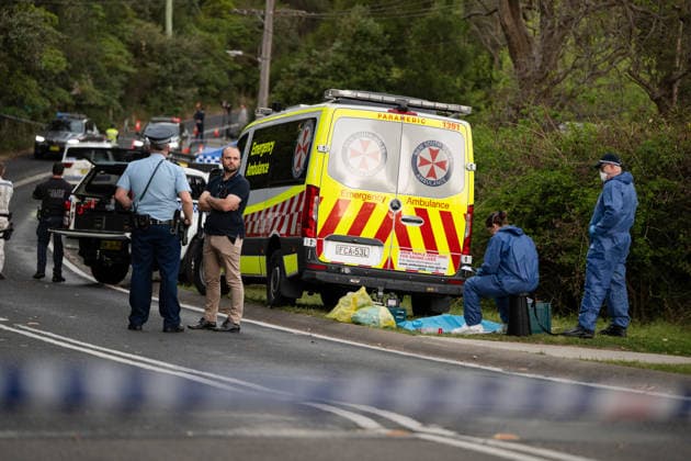 FATAL STABBING BLUE MOUNTAINS, Police and emergency services attended the scene of a stabbing at Valley Heights, Blue Mountains, west of Sydney, Sunday, September 20, 2026. One child has died and two other children and a woman are in a critical condition after a stabbing in the Blue Mountains. ( NO ARCHIVING  Copyright: xSarahxWilsonx 20260920153640371490