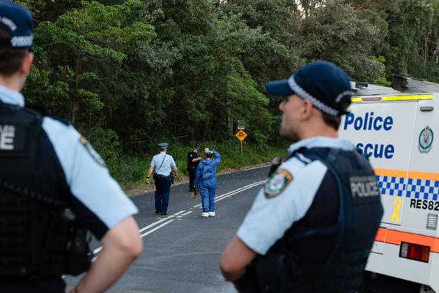 FATAL STABBING BLUE MOUNTAINS, Police and emergency services attended the scene of a stabbing at Valley Heights, Blue Mountains, west of Sydney, Sunday, September 20, 2026. One child has died and two other children and a woman are in a critical condition after a stabbing in the Blue Mountains. ( NO ARCHIVING  Copyright: xSarahxWilsonx 20260920133554797397