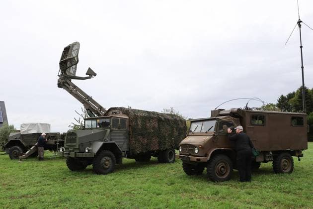 Sonntag, 20.09.26: Militärfahrzeuge auf der 14. Haffener Deichshow. Foto : Sabine Stein FUNKE Foto Services ** NUR FÜR REDAKTIONELLE ZWECKE ** EDITORIAL USE ONLY **<p>Sonntag, 20.09.26: Militärfahrzeuge auf der 14. Haffener Deichshow. Foto : Sabine Stein FUNKE Foto Services< p> Buntes Emmerich Copyright: SabinexStein