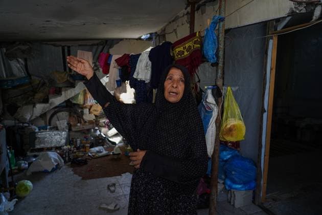 Palestinians live among damaged homes in Khan Younis KHAN YOUNIS, GAZA STRIP, SEPTEMBER 20, 2026: Palestinians live among the rubble and inside heavily damaged homes in Khan Younis in the southern Gaza Strip. Residents remain in buildings damaged during Israeli military operations, including areas in the eastern part of the city, amid widespread destruction of homes and civilian infrastructure. KHAN YOUNIS Palestine, State of Copyright: x xRamzixAbuxAmerx xJNAxPressx