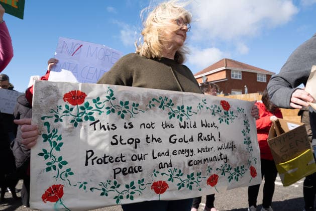 September 20, 2026, Chapelhall, Scotland, UK: Residents and their supporters opposed to plans for a hyperscale data centre in Chapelhall, North Lanarkshire, held a protest at the site of the proposed 24 acre development. They cite concerns that the 100MW development, which could eventually form part of a larger 500MW AI Growth Zone in the area, will have negative impacts on local traffic, noise levels, energy infrastructure and wildlife habitat. Chapelhall UK - ZUMAs357 20260920_zip_s357_007 Copyright: xCameronxScottx