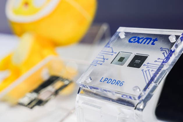 (260920) -- HEFEI, Sept. 20, 2026 -- This photo taken on Sept. 20, 2026 shows the LPDDR6 chip at the booth of Chinese memory chipmaker ChangXin Memory Technologies (CXMT) at the 2026 World Manufacturing Convention (WMC) in Hefei, east China s Anhui Province. Themed Intelligent Manufacturing For a Better Future, the 2026 WMC kicked off here on Sunday. ) CHINA-ANHUI-HEFEI-2026 WORLD MANUFACTURING CONVENTION (CN) ChangxNengjia 