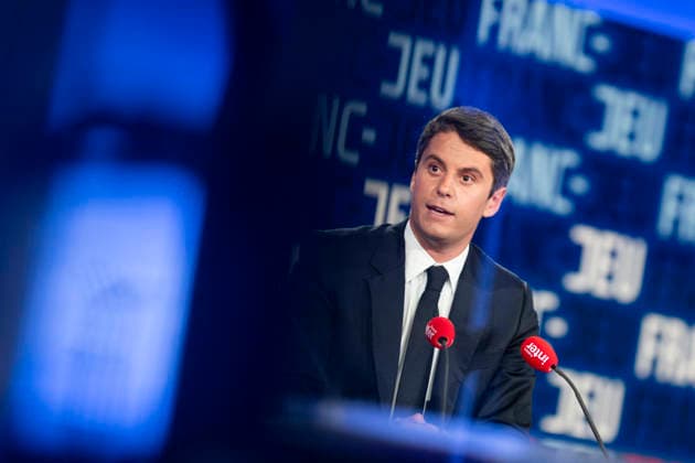 Gabriel Attal on Franc-Jeu - Paris Gabriel Attal during an interview for Franc Jeu on France 2 channel in Paris, France on September 20, 2026. Photo by Eliot Blondet ABACAPRESS.COM Paris France France  Copyright: xBlondetxEliot ABACAx