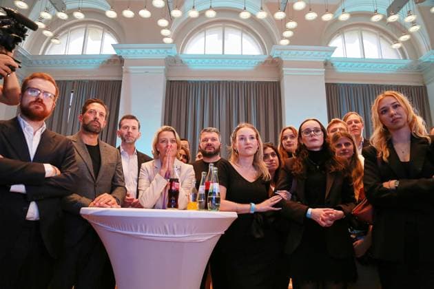 Berlin, Deutschland, 20.09.2026: Abgeordnetenhaus: Wahl zum Abgeordnetenhaus von Berlin 2026: Anhänger der Partei reagieren auf die 18-Uhr-Prognose von ARD und ZDF Copyright: xdtsxNachrichtenagenturx dts_135375