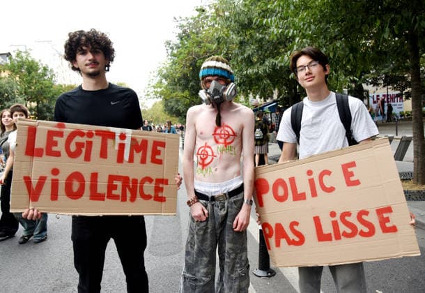 Demonstration Against Police Violences and Impunity - Paris March against the bill dubbed the permis de tuer (license to kill), which would grant police and gendarmes a presumption of legitimate self-defence when using firearms, called by a coalition including Amnesty International France, the Ligue des droits de l Homme (Human Rights League) and the SAVE collective, in Paris, on September 20, 2026. Photo by Alain Apaydin ABACAPRESS.COM Paris France  Copyright: xApaydinxAlain ABACAx