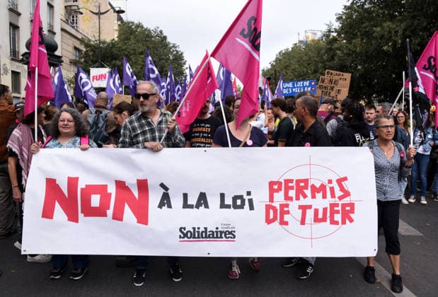 Demonstration Against Police Violences and Impunity - Paris March against the bill dubbed the permis de tuer (license to kill), which would grant police and gendarmes a presumption of legitimate self-defence when using firearms, called by a coalition including Amnesty International France, the Ligue des droits de l Homme (Human Rights League) and the SAVE collective, in Paris, on September 20, 2026. Photo by Alain Apaydin ABACAPRESS.COM Paris France  Copyright: xApaydinxAlain ABACAx