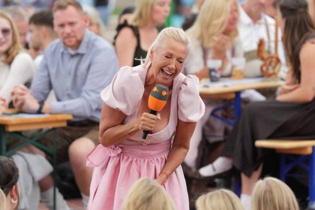 ZDF-Fernsehgarten 2026. Andrea Kiwi Kiewel im ZDF Fernsehgarten mit dem Motto Oktoberfest am 20.09.2026 in Mainz. Mainz ZDF Fernsehgarten Rheinland-Pfalz