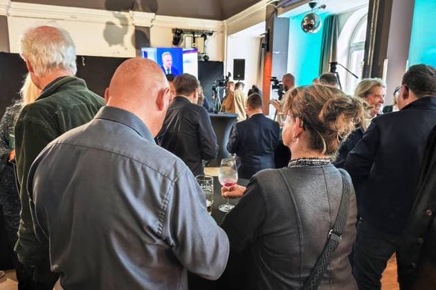 Schwerin, Mecklenburg-Vorpommern, Deutschland, 20.09.2026: Tanzstudio Schleebusch: CDU-Wahlparty zur Landtagswahl in Mecklenburg-Vorpommern 2026: Anhänger der Partei gegen 17:30 Uhr Copyright: xdtsxNachrichtenagenturx dts_135373