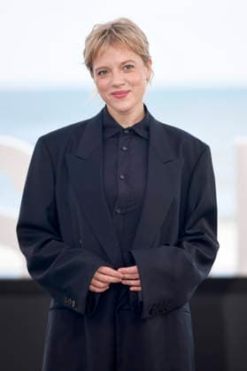 Jella Haase beim Photocall zum Kinofilm Krux auf dem 74. Internationalen Filmfestival San Sebastian Festival Internacional de Cine de San Sebastian auf der Kursaal Terasse. San Sebastian, 20.09.2026