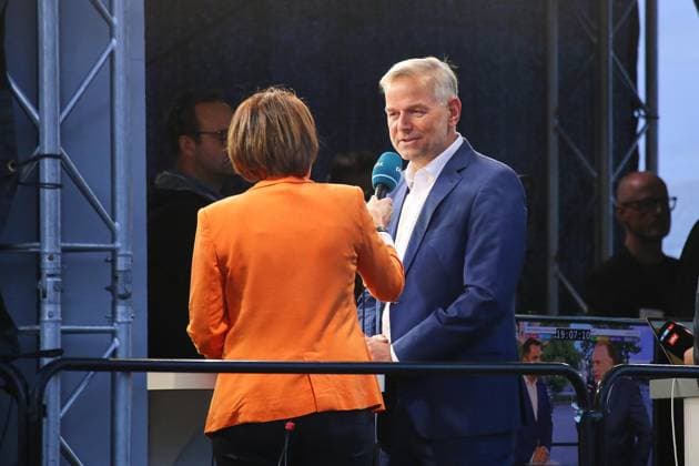Schwerin, Mecklenburg-Vorpommern, Deutschland, 20.09.2026: Schweriner Schloss: Landtagswahl in Mecklenburg-Vorpommern 2026: Leif-Erik Holm, AfD, bei einem Interview Copyright: xdtsxNachrichtenagenturx dts_135426