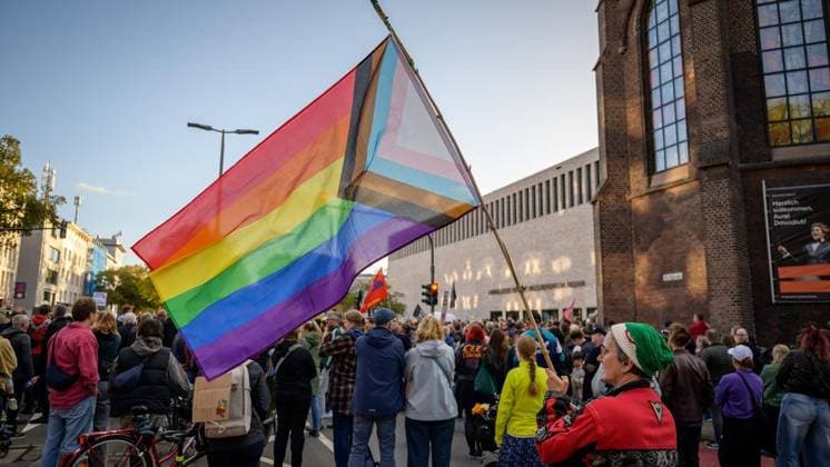 Bochum: Bochum bleibt bunt - für ein gutes Leben für alle - Demozug gegen AfD ** NUR FÜR REDAKTIONELLE ZWECKE ** EDITORIAL USE ONLY **<p>Demozug gegen die AfD am Sonntag, den 20. September 2026 in Bochum. Deutschland NRW Bochum Copyright: UwexErnst