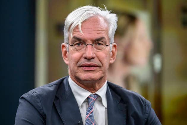 im Bild v.l.: Mathias Middelberg, Mitglied im CDU-Präsidium, GER, Berlin, Studio, zu Gast bei - Caren Miosga, Polittalk, TV, Format, Das Erste, aus Berlin Adlershof - am Studio 20, Thema: Nach den Wahlen in Berlin und Mecklenburg-Vorpommern, 20.09.2026, Copyright: HMBxMedia UwexKoch
