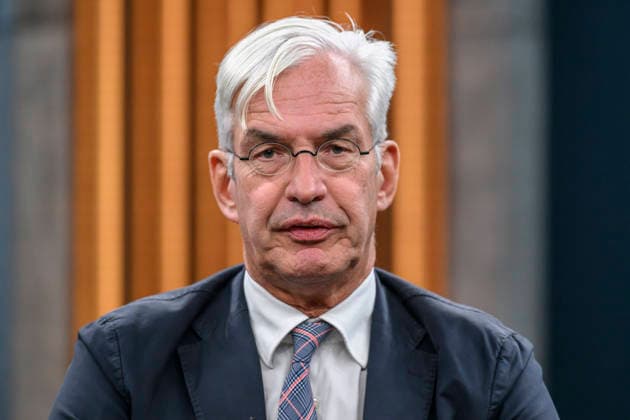 im Bild v.l.: Mathias Middelberg, Mitglied im CDU-Präsidium, GER, Berlin, Studio, zu Gast bei - Caren Miosga, Polittalk, TV, Format, Das Erste, aus Berlin Adlershof - am Studio 20, Thema: Nach den Wahlen in Berlin und Mecklenburg-Vorpommern, 20.09.2026, Copyright: HMBxMedia UwexKoch