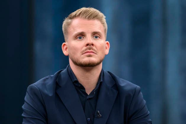 im Bild v.l.: Tim Klüssendorf, SPD-Generalsekretär, , GER, Berlin, Studio, zu Gast bei - Caren Miosga, Polittalk, TV, Format, Das Erste, aus Berlin Adlershof - am Studio 20, Thema: Nach den Wahlen in Berlin und Mecklenburg-Vorpommern, 20.09.2026, Copyright: HMBxMedia UwexKoch