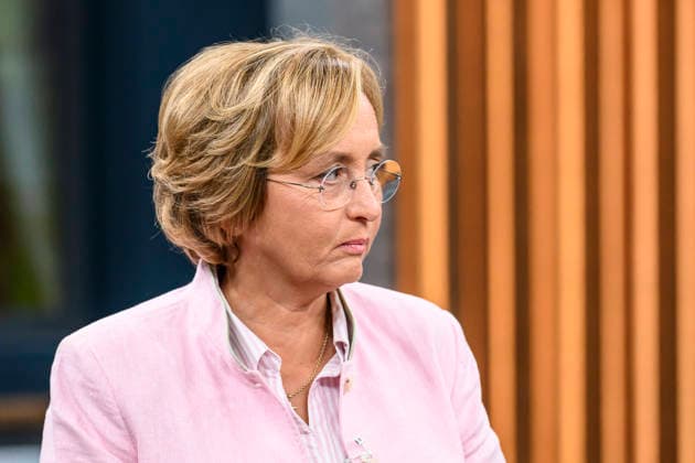 im Bild v.l.: Beatrix von Storch, stellvertretende AfD-Fraktionsvorsitzende, GER, Berlin, Studio, zu Gast bei - Caren Miosga, Polittalk, TV, Format, Das Erste, aus Berlin Adlershof - am Studio 20, Thema: Nach den Wahlen in Berlin und Mecklenburg-Vorpommern, 20.09.2026, Copyright: HMBxMedia UwexKoch
