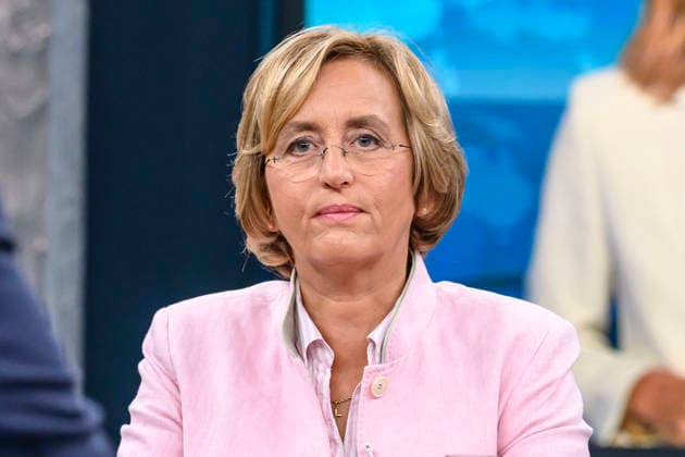 im Bild v.l.: Beatrix von Storch, stellvertretende AfD-Fraktionsvorsitzende, GER, Berlin, Studio, zu Gast bei - Caren Miosga, Polittalk, TV, Format, Das Erste, aus Berlin Adlershof - am Studio 20, Thema: Nach den Wahlen in Berlin und Mecklenburg-Vorpommern, 20.09.2026, Copyright: HMBxMedia UwexKoch
