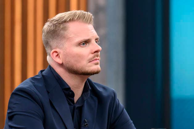 im Bild v.l.: Tim Klüssendorf, SPD-Generalsekretär, , GER, Berlin, Studio, zu Gast bei - Caren Miosga, Polittalk, TV, Format, Das Erste, aus Berlin Adlershof - am Studio 20, Thema: Nach den Wahlen in Berlin und Mecklenburg-Vorpommern, 20.09.2026, Copyright: HMBxMedia UwexKoch