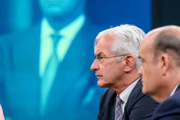 im Bild v.l.: Mathias Middelberg, Mitglied im CDU-Präsidium, GER, Berlin, Studio, zu Gast bei - Caren Miosga, Polittalk, TV, Format, Das Erste, aus Berlin Adlershof - am Studio 20, Thema: Nach den Wahlen in Berlin und Mecklenburg-Vorpommern, 20.09.2026, Copyright: HMBxMedia UwexKoch