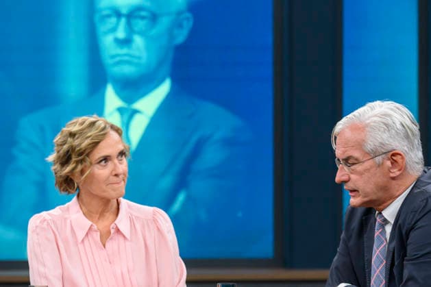 im Bild v.l.: Caren Miosga, Mathias Middelberg, Mitglied im CDU-Präsidium, GER, Berlin, Studio, zu Gast bei - Caren Miosga, Polittalk, TV, Format, Das Erste, aus Berlin Adlershof - am Studio 20, Thema: Nach den Wahlen in Berlin und Mecklenburg-Vorpommern, 20.09.2026, Copyright: HMBxMedia UwexKoch
