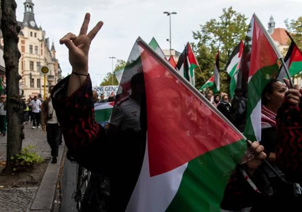September 19, 2026, Berlin, Germany: BERLIN, GERMANY, SEPTEMBER 19, 2026: Pro-Palestinian demonstrators march through BerlinÃ¢â‚¬â ¢s SchoÂ¶neberg district during a protest in solidarity with Palestinians and against IsraelÃ¢â‚¬â ¢s military actions. Organizers and participants called for an end to the war and accused Israel of genocide and ethnic cleansing in the occupied Palestinian territories. Around 400 people took part in the demonstration, according to the photographer. Berlin Germany - ZUMAq101 20260919_zna_q101_356 Copyright: xAndro SxTrujillox