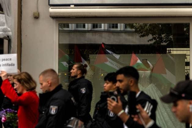 September 19, 2026, Berlin, Germany: BERLIN, GERMANY, SEPTEMBER 19, 2026: Pro-Palestinian demonstrators march through BerlinÃ¢â‚¬â ¢s SchoÂ¶neberg district during a protest in solidarity with Palestinians and against IsraelÃ¢â‚¬â ¢s military actions. Organizers and participants called for an end to the war and accused Israel of genocide and ethnic cleansing in the occupied Palestinian territories. Around 400 people took part in the demonstration, according to the photographer. Berlin Germany - ZUMAq101 20260919_zna_q101_353 Copyright: xAndro SxTrujillox