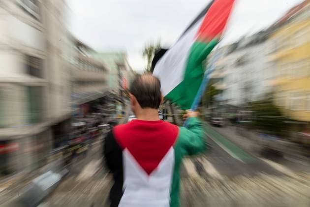 September 19, 2026, Berlin, Germany: BERLIN, GERMANY, SEPTEMBER 19, 2026: Pro-Palestinian demonstrators march through BerlinÃ¢â‚¬â ¢s SchoÂ¶neberg district during a protest in solidarity with Palestinians and against IsraelÃ¢â‚¬â ¢s military actions. Organizers and participants called for an end to the war and accused Israel of genocide and ethnic cleansing in the occupied Palestinian territories. Around 400 people took part in the demonstration, according to the photographer. Berlin Germany - ZUMAq101 20260919_zna_q101_340 Copyright: xAndro SxTrujillox