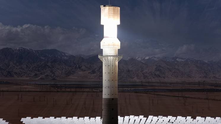 GOLMUD, CHINA - SEPTEMBER 19: A molten salt tower solar power station stands on the Gobi Desert on September 19, 2026 in Golmud, Qinghai Province of China. The facility utilizes concentrated solar power technology to generate electricity.  Copyright: xVCGx 111668318934