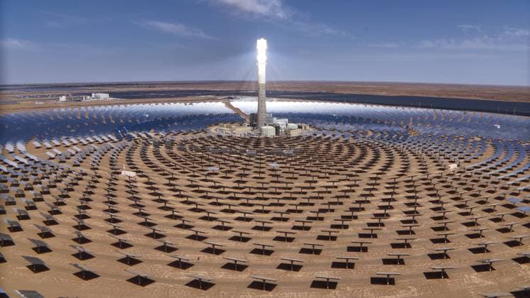 GOLMUD, CHINA - SEPTEMBER 19: A molten salt tower solar power station stands on the Gobi Desert on September 19, 2026 in Golmud, Qinghai Province of China. The facility generates electricity using concentrated solar power technology.  Copyright: xVCGx 111668318931
