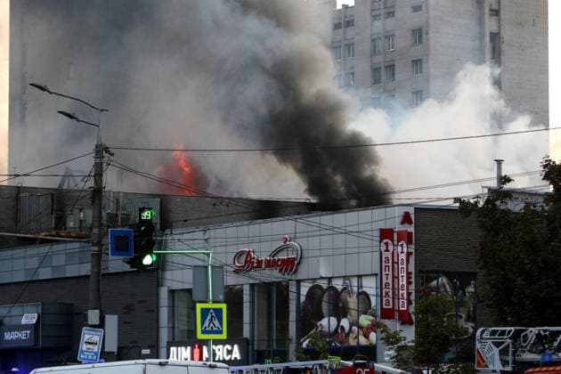 A shopping mall damaged by a Russian attack burns in Dnipro, Ukraine, September 19, 2026. The strike caused a fire at the shopping centre. At least two people were injured. (Photo by Mykola Miakshykov Ukrinform) Russians strike shopping mall in Dnipro  Copyright: xMykolaxMiakshykovx