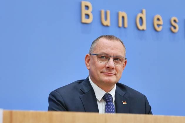 Berlin, Deutschland, 21.09.2026: Bundespressekonferenz: AfD - Auswirkungen der Landtagswahlen in Berlin und Mecklenburg-Vorpommern auf die Bundespolitik: Tino Chrupalla, AfD Copyright: xdtsxNachrichtenagenturx dts_135645