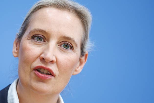 Auswirkungen der Landtagswahlen in Berlin Alice Weidel, Bundessprecherin der AfD und Co-Vorsitzende der AfD-Fraktion im Deutschen Bundestag Tino Chrupalla, Bundessprecher der AfD und Co-Vorsitzender der AfD-Fraktion im Deutschen Bundestag Kristin Brinker, AfD-Spitzenkandidatin für Berlin Leif-Erik Holm, AfD- Kandidat für das Amt des Ministerpräsidenten in Mecklenburg-Vorpommern zum Thema Auswirkungen der Landtagswahlen in Berlin und Mecklenburg-Vorpommern auf die Bundespolitik am 21.09.2026 in Berlin. Alice Weidel spricht zu den Anwesenden. Berlin Berlin Deutschland Haus der Bundespressekonferenz