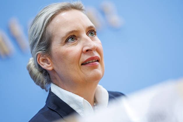 Auswirkungen der Landtagswahlen in Berlin Alice Weidel, Bundessprecherin der AfD und Co-Vorsitzende der AfD-Fraktion im Deutschen Bundestag Tino Chrupalla, Bundessprecher der AfD und Co-Vorsitzender der AfD-Fraktion im Deutschen Bundestag Kristin Brinker, AfD-Spitzenkandidatin für Berlin Leif-Erik Holm, AfD- Kandidat für das Amt des Ministerpräsidenten in Mecklenburg-Vorpommern zum Thema Auswirkungen der Landtagswahlen in Berlin und Mecklenburg-Vorpommern auf die Bundespolitik am 21.09.2026 in Berlin. Alice Weidel spricht zu den Anwesenden. Berlin Berlin Deutschland Haus der Bundespressekonferenz