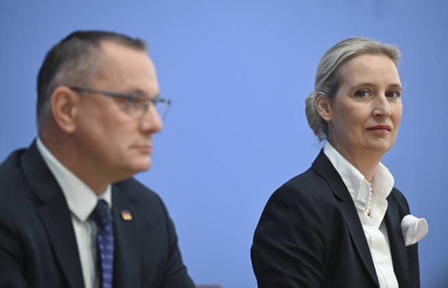 AfD officials assess state election results in Germany BERLIN, GERMANY - SEPTEMBER 21: AfD Co-Chairs Alice Weidel and Tino Chrupalla hold a press conference on the election results following the elections held in the German states of Berlin and Mecklenburg-Vorpommern in Berlin, Germany on September 21, 2026. Halil Sagirkaya Anadolu Berlin Germany. Editorial use only. Please get in touch for any other usage.  Copyright: x2026xAnadoluxHalilxSagirkayax
