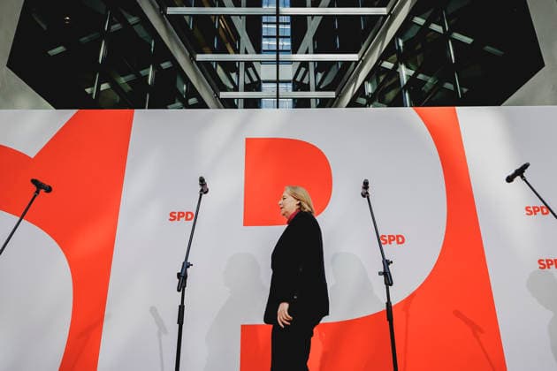 Baerbel Bas (SPD), Bundesministerin fuer Arbeit und Soziales, aufgenommen im Rahmen einer Pressekonferenz als Reaktion auf die Landtagswahl in Mecklenburg-Vorpommern sowie die Berliner Abgeordnetenhauswahl in Berlin, 21.09.2026. Waehrend Die Linke die Wahl in Berlin mit 25,7% vor der CDU gewonnen hat, siegte in Mecklenburg-Vorpommern die AfD mit 38,2% vor der SPD. Erstmals nicht ueber die 5%-Huerde geschafft hat es die CDU in Mecklenburg-Vorpommern. Berlin Deutschland Copyright: xFlorianxGaertnerx