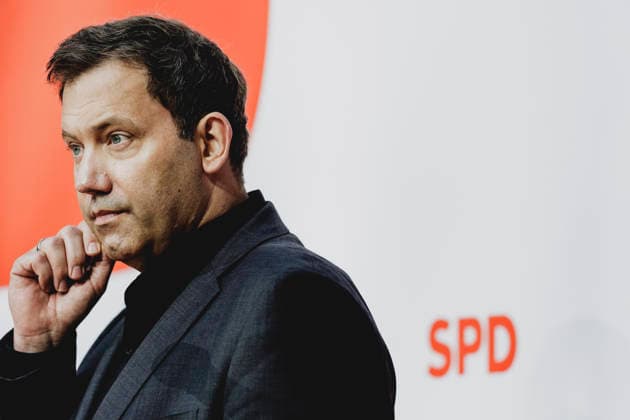 Lars Klingbeil, Bundesminister der Finanzen, aufgenommen im Rahmen einer Pressekonferenz als Reaktion auf die Landtagswahl in Mecklenburg-Vorpommern sowie die Berliner Abgeordnetenhauswahl in Berlin, 21.09.2026. Waehrend Die Linke die Wahl in Berlin mit 25,7% vor der CDU gewonnen hat, siegte in Mecklenburg-Vorpommern die AfD mit 38,2% vor der SPD. Erstmals nicht ueber die 5%-Huerde geschafft hat es die CDU in Mecklenburg-Vorpommern. Berlin Deutschland Copyright: xFlorianxGaertnerx
