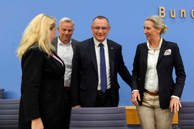 ABB BPK- Leif-Erik Holm, AfD-Mecklenburg-Vorpommern Kristin Brinker, AfD-Spitzenkandidatin in Berlin. Alice Weidel, Bundessprecherin der AfD und Co-Vorsitzende der AfD-Fraktion , Tino Chrupalla, Bundessprecher der AfD und Co-Vorsitzender der AfD-Fraktion Thema AfD - Auswirkungen der Landtagswahlen in Berlin und Mecklenburg-Vorpommern auf die Bundespolitik Statment auf der BPK Bundespressekonferenz am 21.09.2026 in Berlin Berlin Deutschland